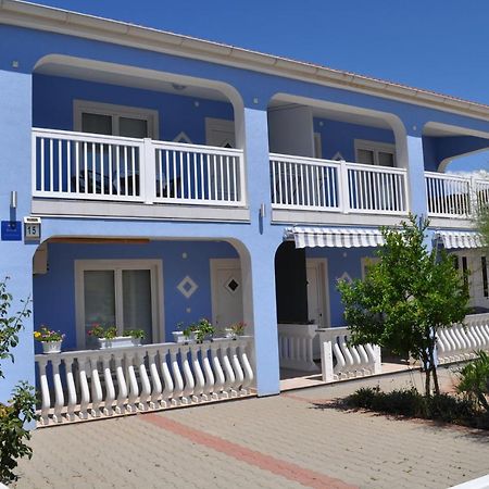 Marina Apartments Vir Exterior photo